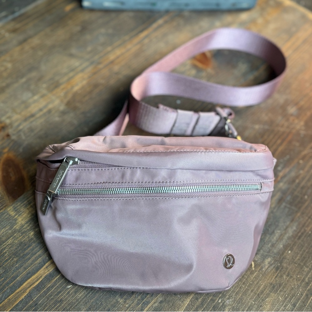 Lululemon City Adventurer belt bag